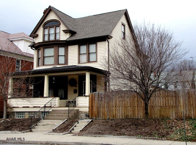 Gorgeous and Charming Features throughout Character and Charm!  Built-in book cases, glass stain window.  Hardwood floors, country kitchen, todays colors, with yesterdays archetectural details.  A Must See!
