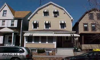 Excellent condition.  4 efficiency apartments fully furnished.  24 hour notice to show 1st unit ($450.00) and 4th unit ($425.)  Second and third units are vacant ($350.00)