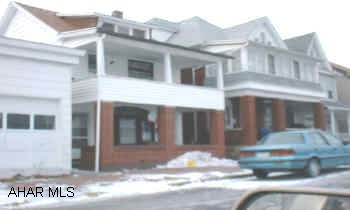 FULLY RENTED DUPLEX. 3 BEDROOM UNITS. SECTION 8. NEWER FURNACE, 1ST FLOOR BATH.