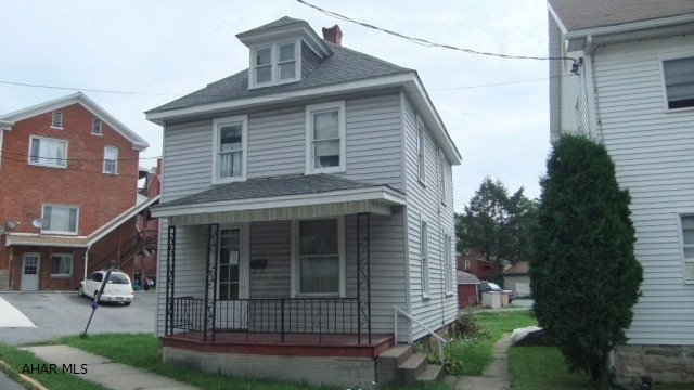 Roaring Spring vinyl 2 story. Needs some TLC, but loads of possibilities. Property is being SOLD AS-IS.