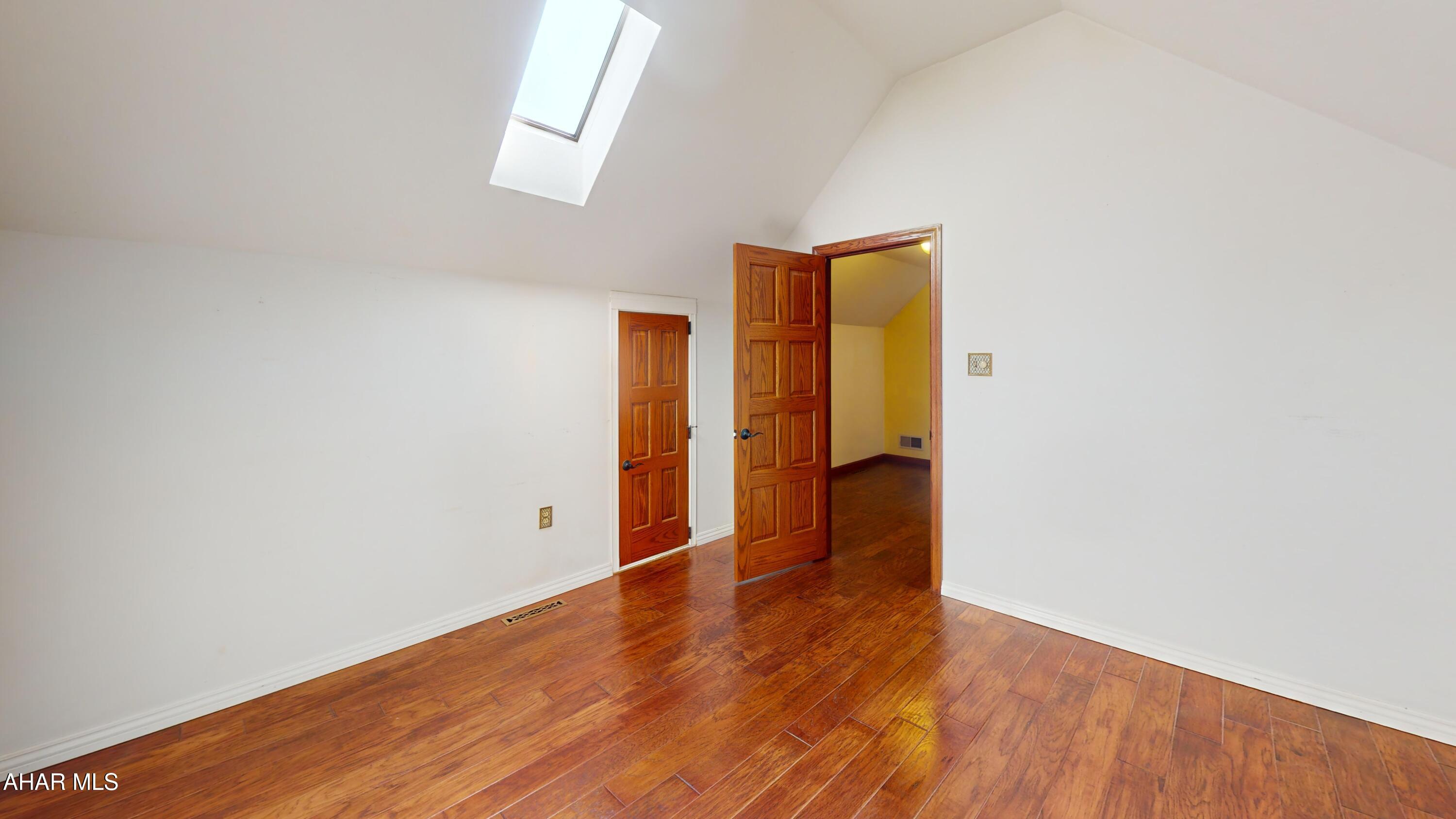 Holliday Heights - Residential