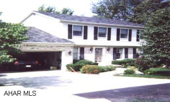 2 STORY BRICK AND FRAME. PROFESSIONALLY FINISHED WALKOUT BASEMENT. 2 REC ROOMS WITH POWDER ROOM. GORGEOUS LEVEL LOT.