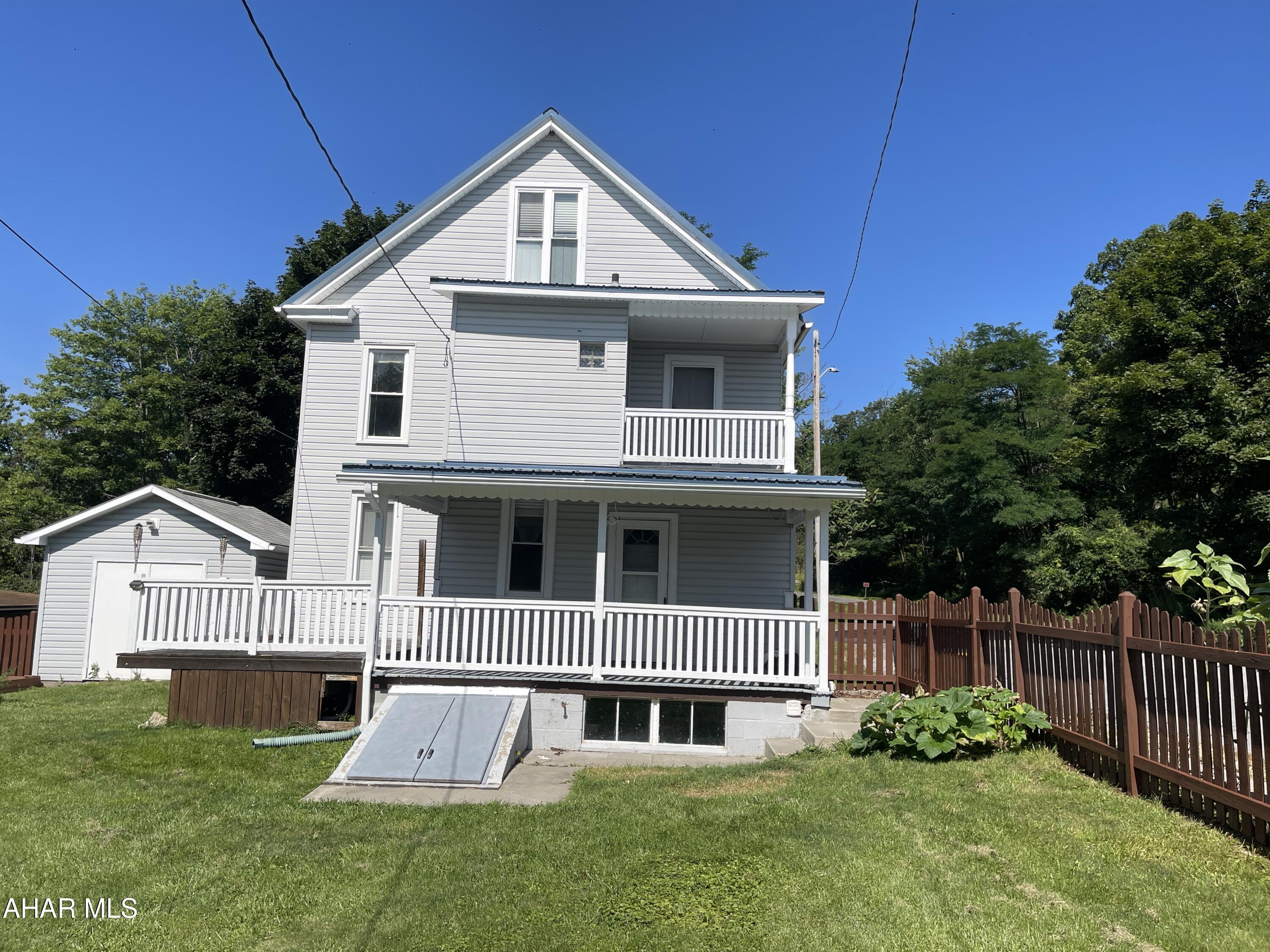 Juniata - Residential