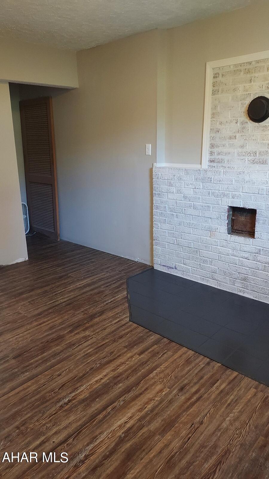 Sunnybrook Acres - Residential