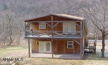 Two story home built in 2000 featuring four bedrooms. This home has been recently remodeled. Some updates include new floor coverings, interior paint, 200 amp electrical service, new well tank, and new first level bathroom. Large attached garage, master bedroom with jacuzzi hot tub, and master bath. Move right in and enjoy.