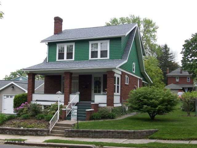 Price reduction!!!  Stately brick home on double lot.  Wonderful family room and covered patio additions.  New roof and water heater.  Central air, fenced yard, and parking for 4+ vehicles.  A great home for a great price!
