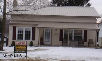 3BR  1 1/2BA in a great neighborhood. Perfect for a single family or investment property. Used as college rental. Agent related to sellers.