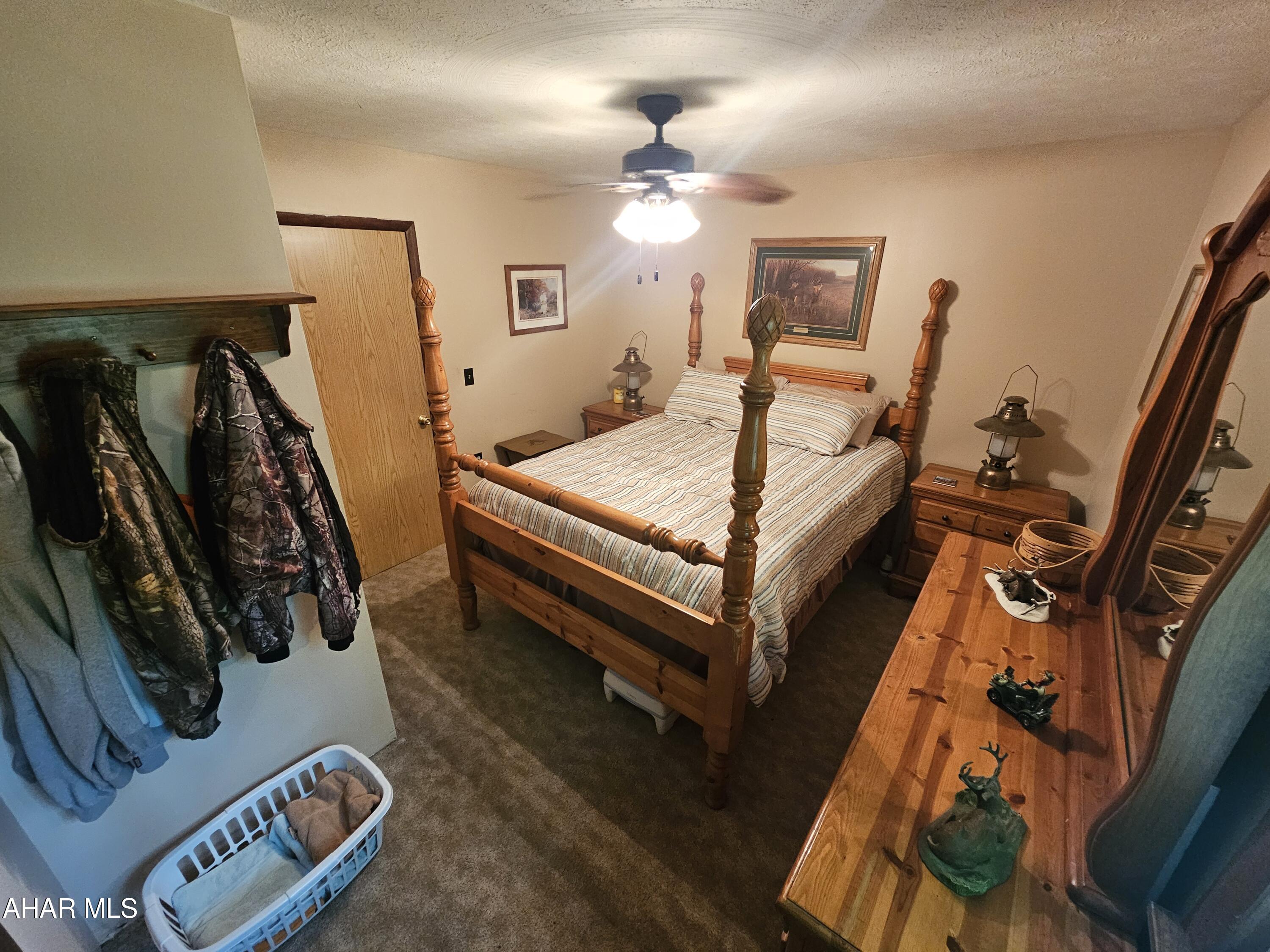 Glendale Yearound - Residential