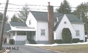 BEAUTIFUL 1-1/2 STORY, 3 BEDROOM, 1-1/2 BATH HOME ON A GREAT CORNER LOT. BEAUTIFUL 1-1/2 STORY, 3 BEDROOM, 1-1/2 BATH HOME ON A GREAT CORNER LOT.  MAINTENANCE FREE EXTERIOR, UPDATED WINDOWS AND ROOF, WOODBURNING FIREPLACE WITH GAS INSERT, 1 CAR ATTACHED GARAGE, STORAGE SHED, CARPORT, FRONT PORCH, FIRST FLOOR BEDROOM.