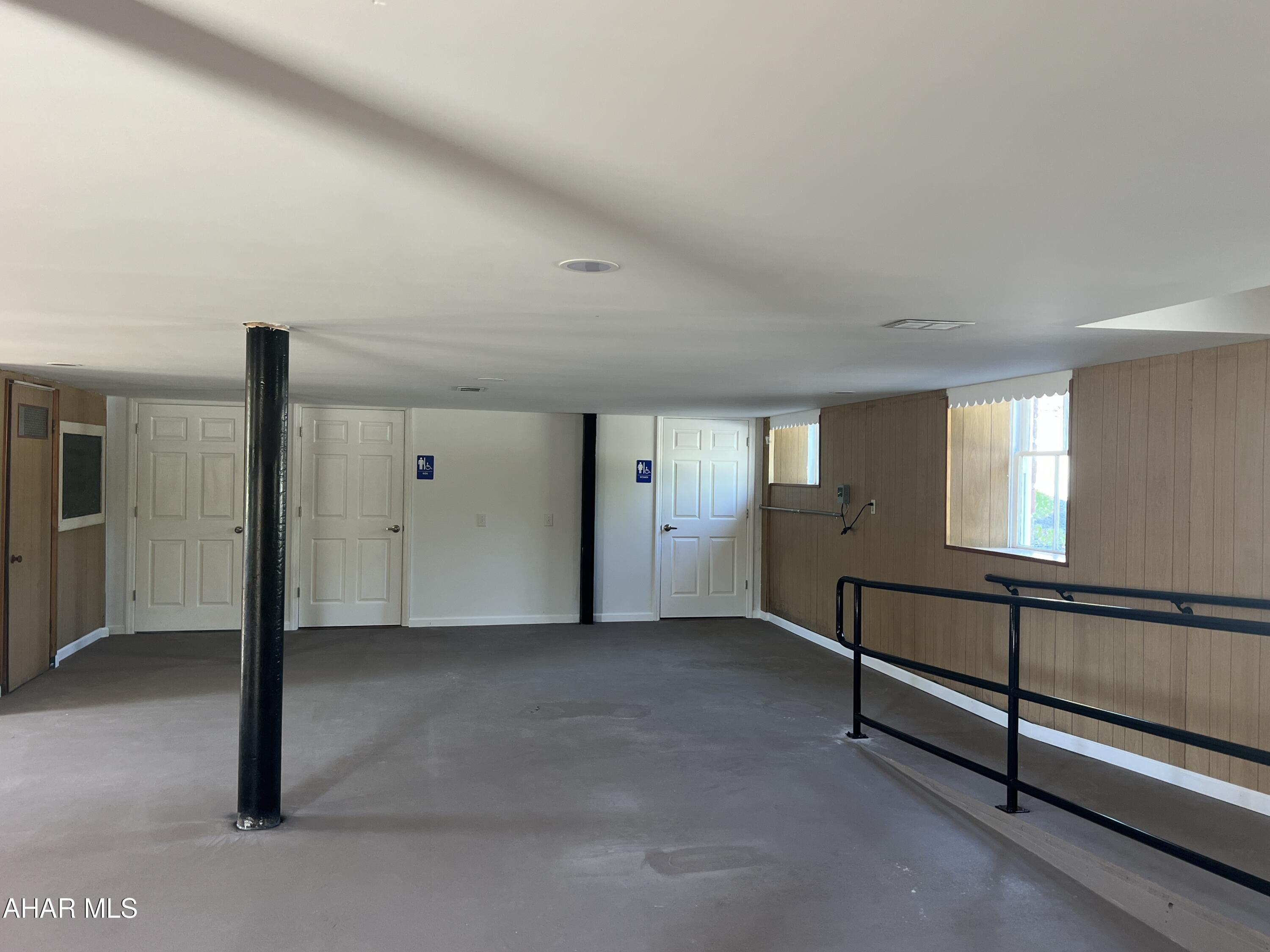 None - Commercial Lease