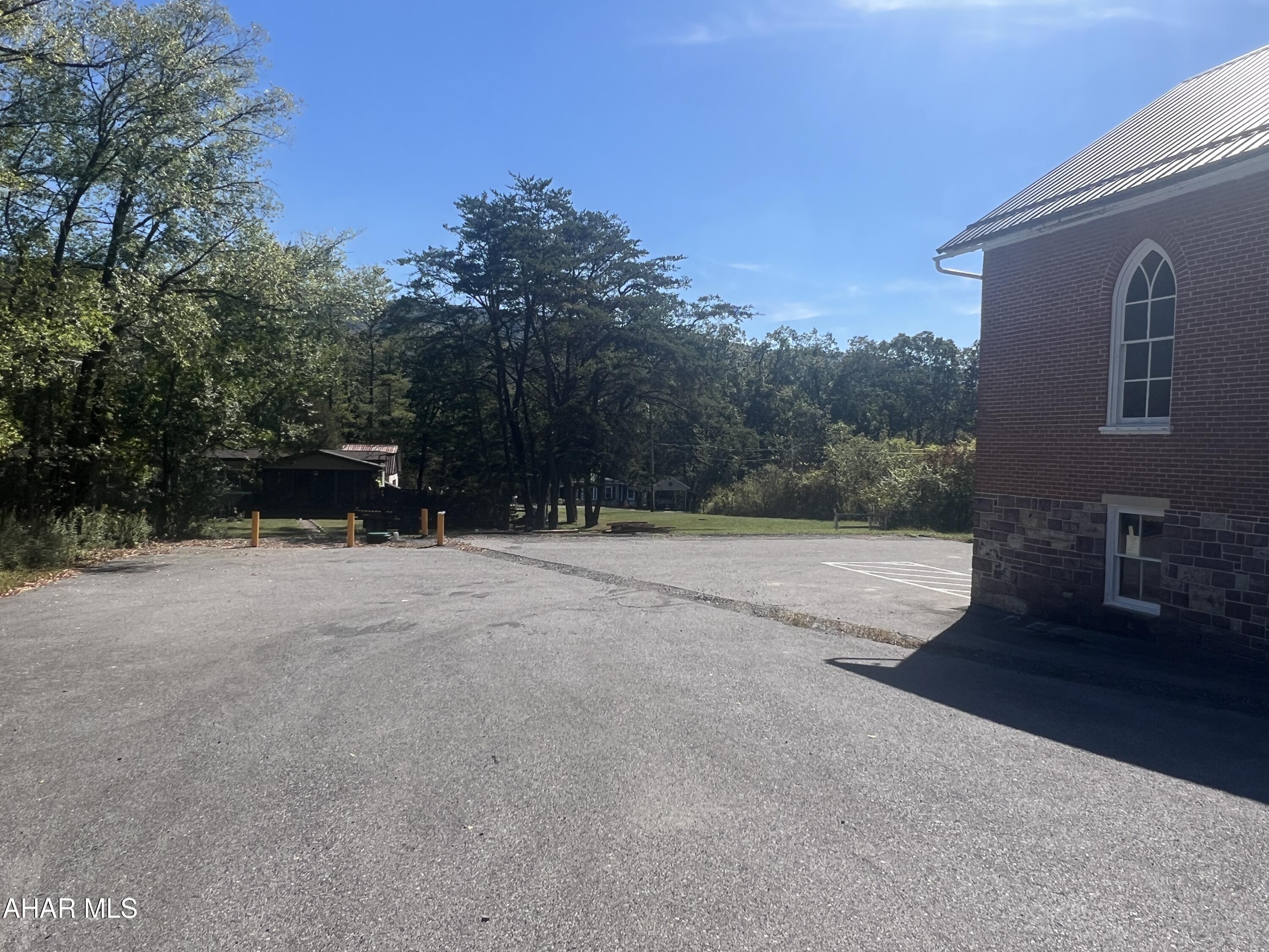 None - Commercial Lease