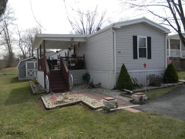 Sit back, relax and enjoy the good life in this fully equipped, updated comfortable home in renowned Friendship Village. With its many activities- fishing, swimming, live entertainment- to name a few, this is surely the place to be! Lot rent is just $205/month and includes garbage and snow removal. Buyers must be pre-approved. Come, see what the good life looks like!