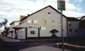 Great neighborhood business. Sale includes all equipment and pennsylvania state beverage license. Call listing office for more details. #SC0031   Listing and Selling agent:  Mascia, Rick Great neighborhood business. Sale includes all equipment and pennsylvania state beverage license. Call listing office for more details. #SC0031   Listing and Selling agent:  Mascia, Rick