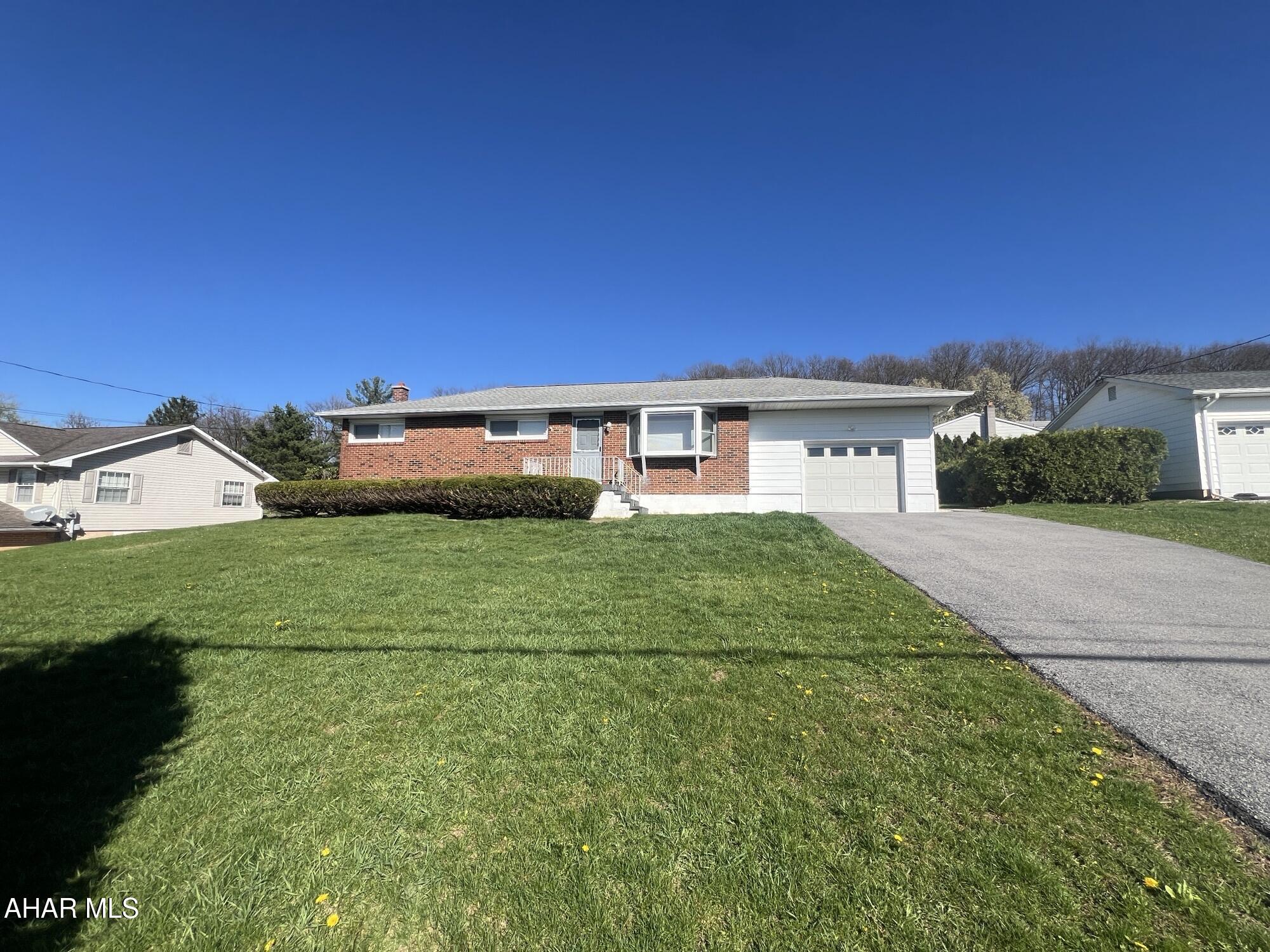 Welcome home to this beautifully remodeled ranch home in Sunbrook. Once you step inside you will notice the new flooring throughout. The updated kitchen with all new appliances will
become the heart of the home, and the fully remodeled bath room adds a modern touch. Downstairs you will find a finished basement including a family room and a laundry, along with a
bonus room and half bath. This home offers plenty of storage. You can sit and enjoy your morning coffee in the three season room! All this sits on a private
double lot, allowing lots of space for fun and entertaining. Call today to schedule your showing.