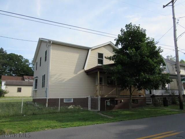 Move right in this spacious 2 story- freshly painted, new carpet, fenced in yard, updated bathrooms