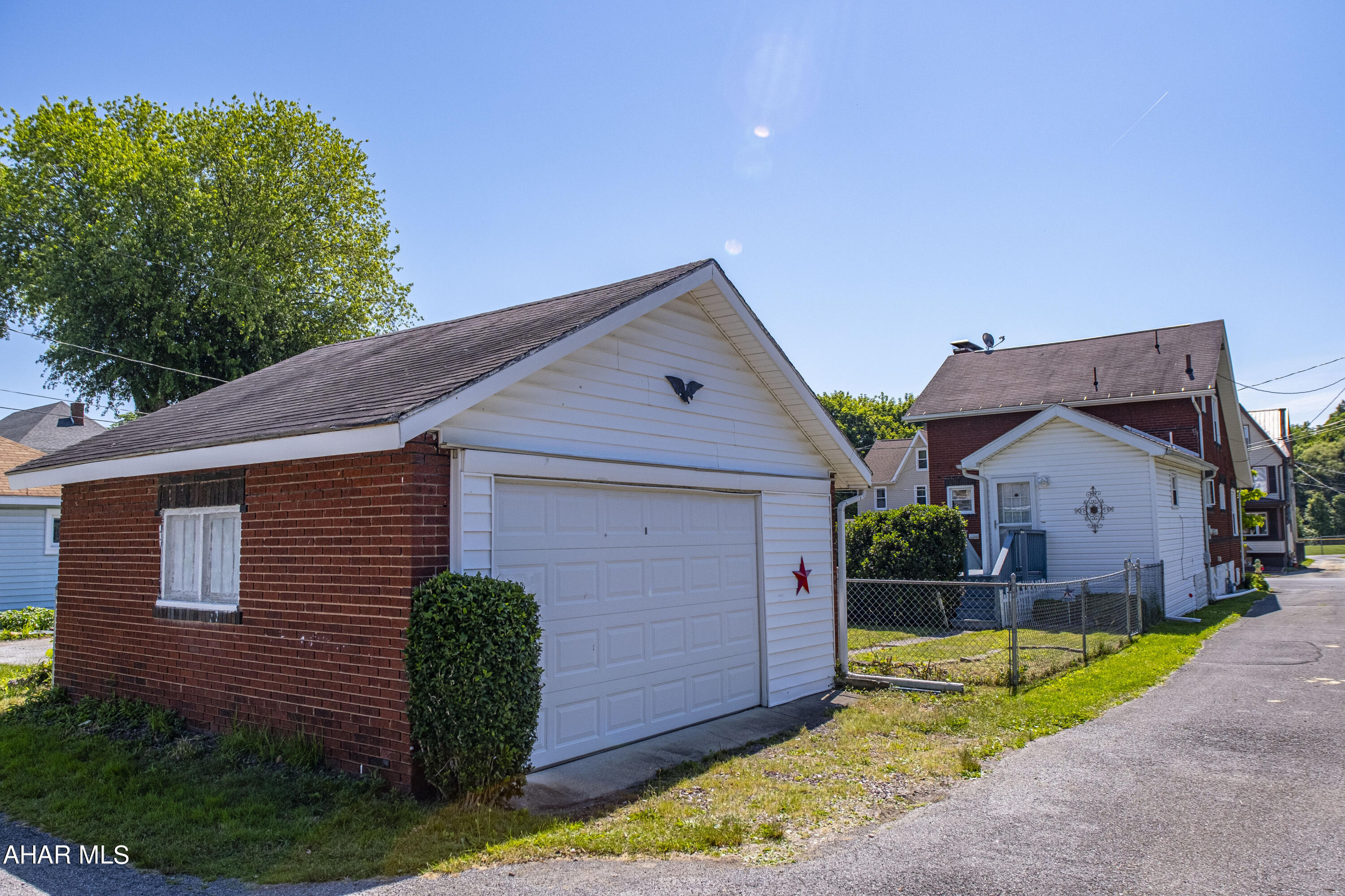 Juniata - Residential