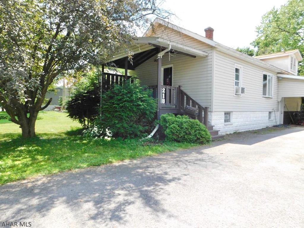 One story living in Llyswen.  This home features a beautifully updated kitchen and bathroom as well as 3 bedrooms.  Relax under the covered carport in the summer & protect your cars from snow in the winter.  Contact the listing agent today for your private tour.