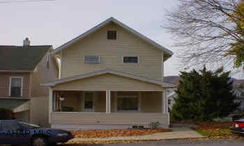 Super nice home! Spacious rooms, 2 full baths, double lot.
