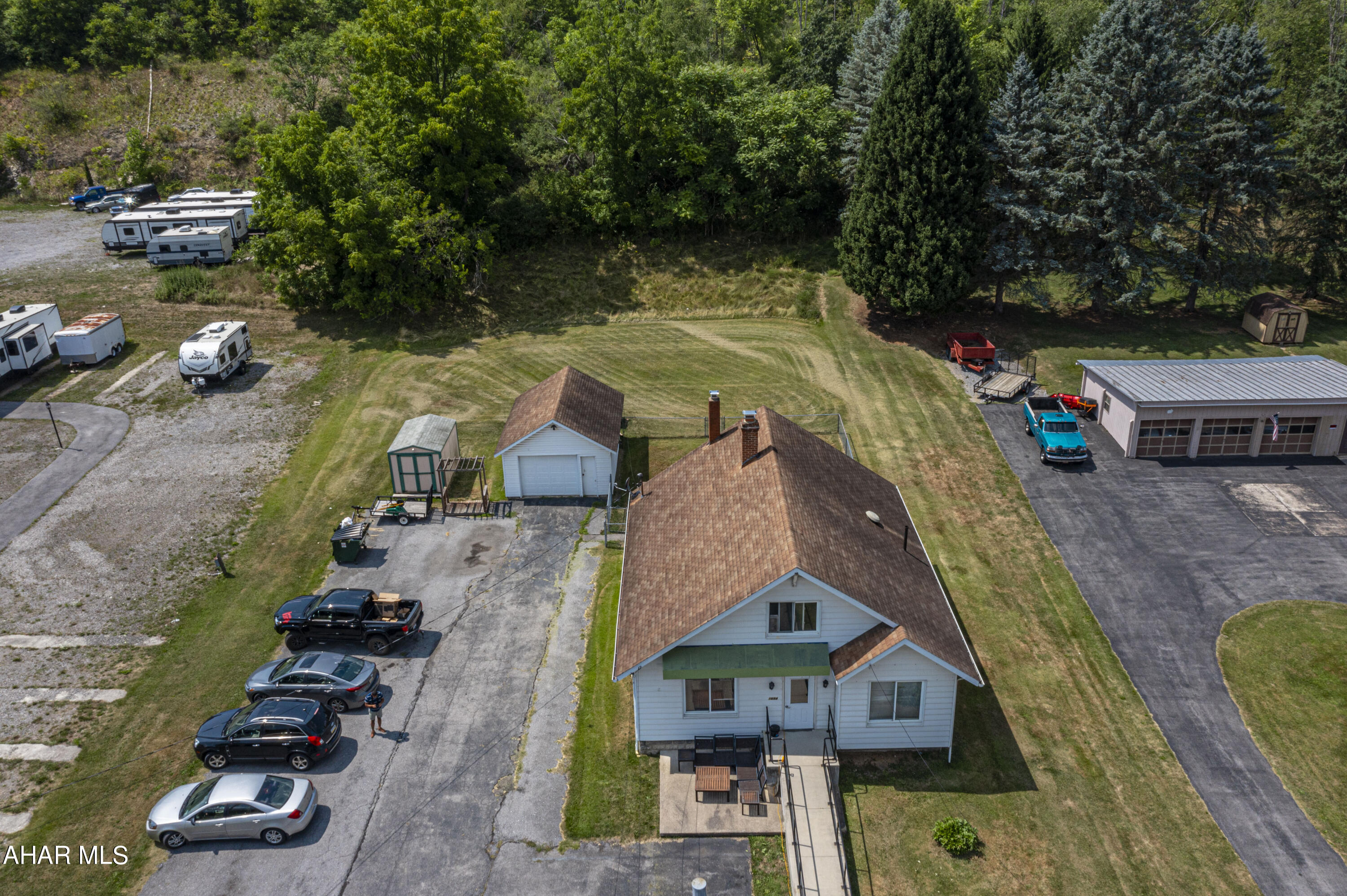 Greenwood - Commercial Sale