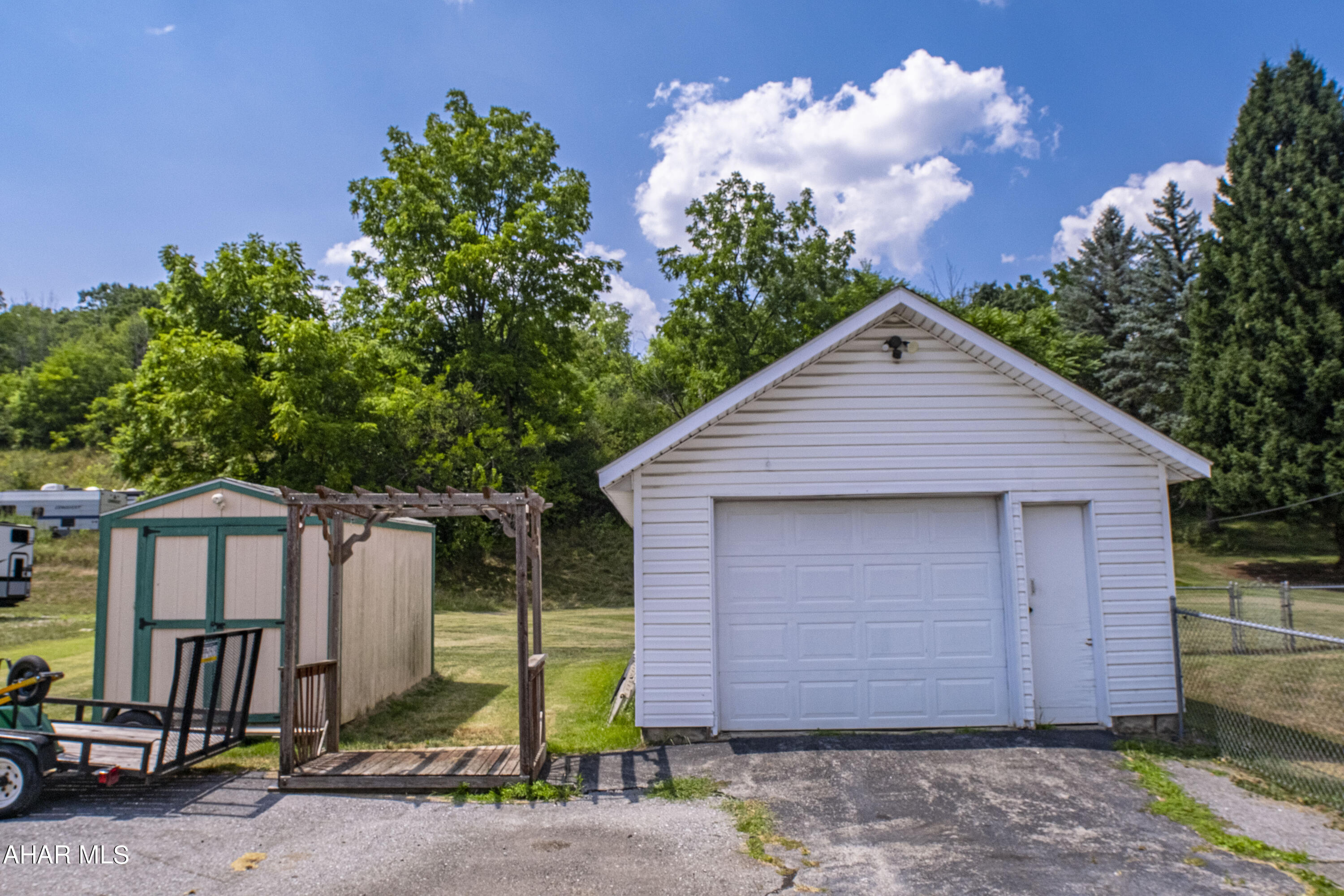 Greenwood - Commercial Sale