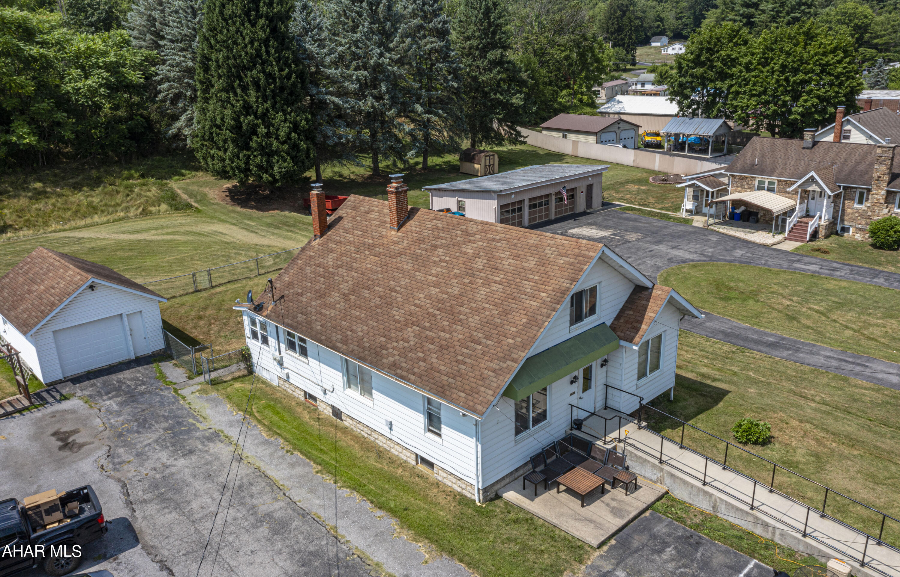 Greenwood - Commercial Sale