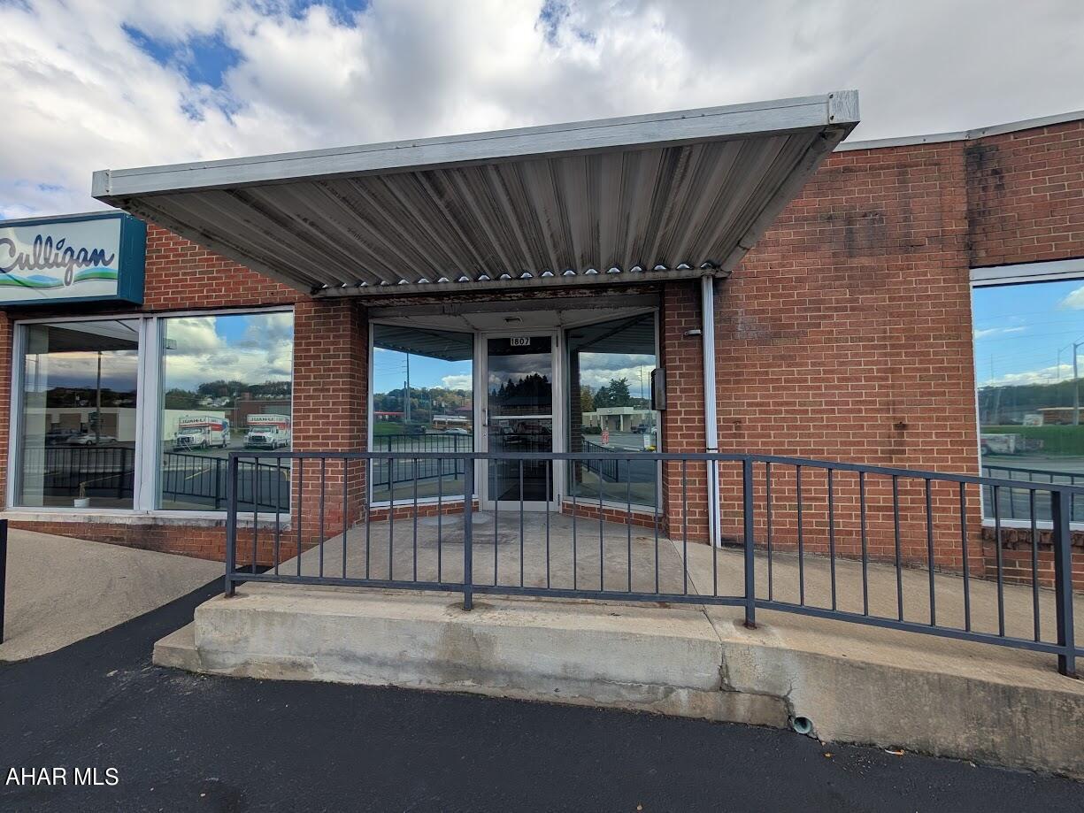 None - Commercial Lease