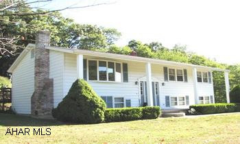 LARG EBI-LEVEL ON 2 ACRES. PRIVATE. FANTASTIC VIEW. 4 BEDROOMS. EAT-IN KITCHEN. WON'T LAST. CALL SUSAN 935-8252. LARGE BI-LEVEL ON 2 ACRES. PRIVATE. FANTASTIC VIEW. 4 BEDROOMS. EAT-IN KITCHEN. WON'T LAST. CALL SUSAN 935-8252.