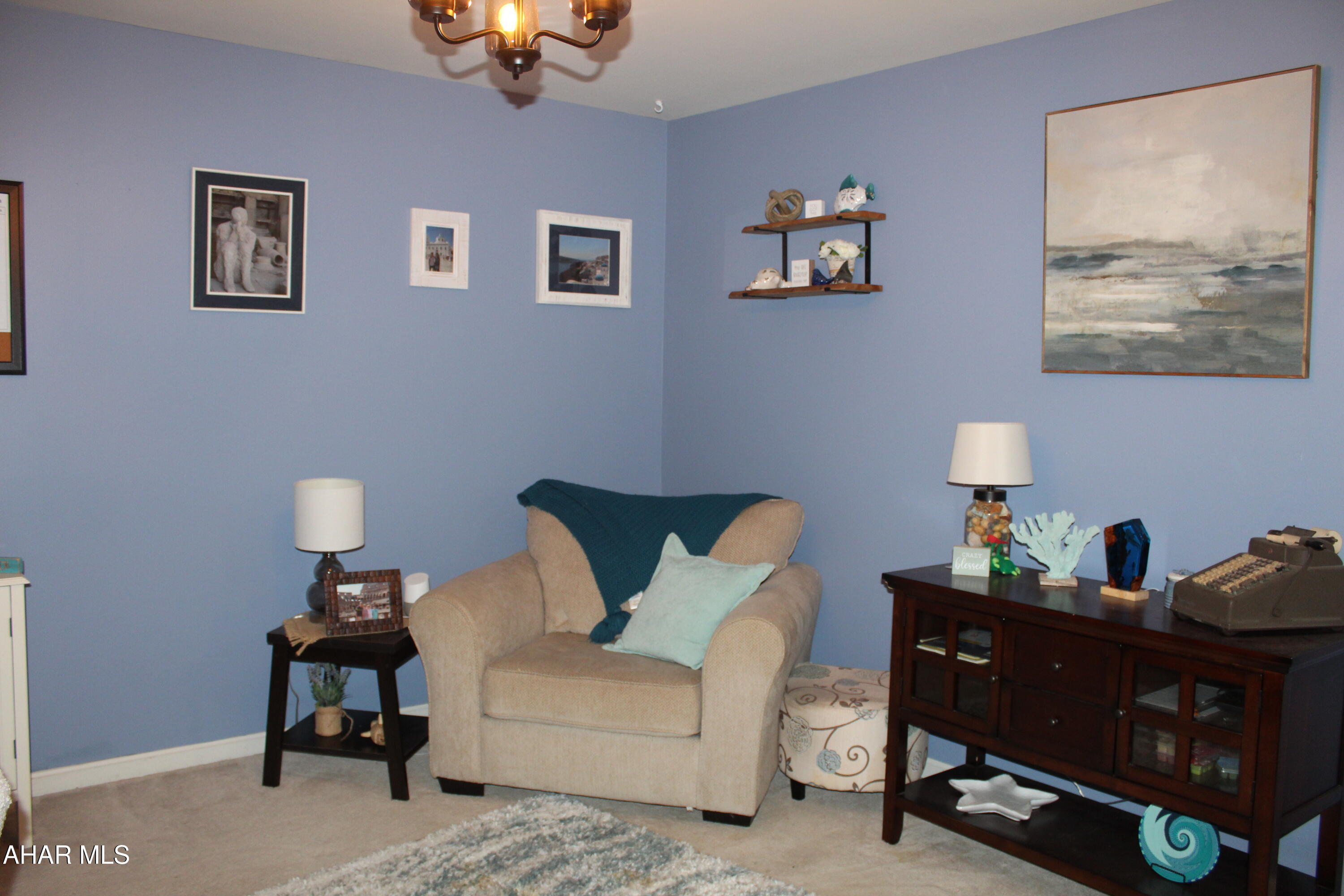 Hickory Hills - Residential