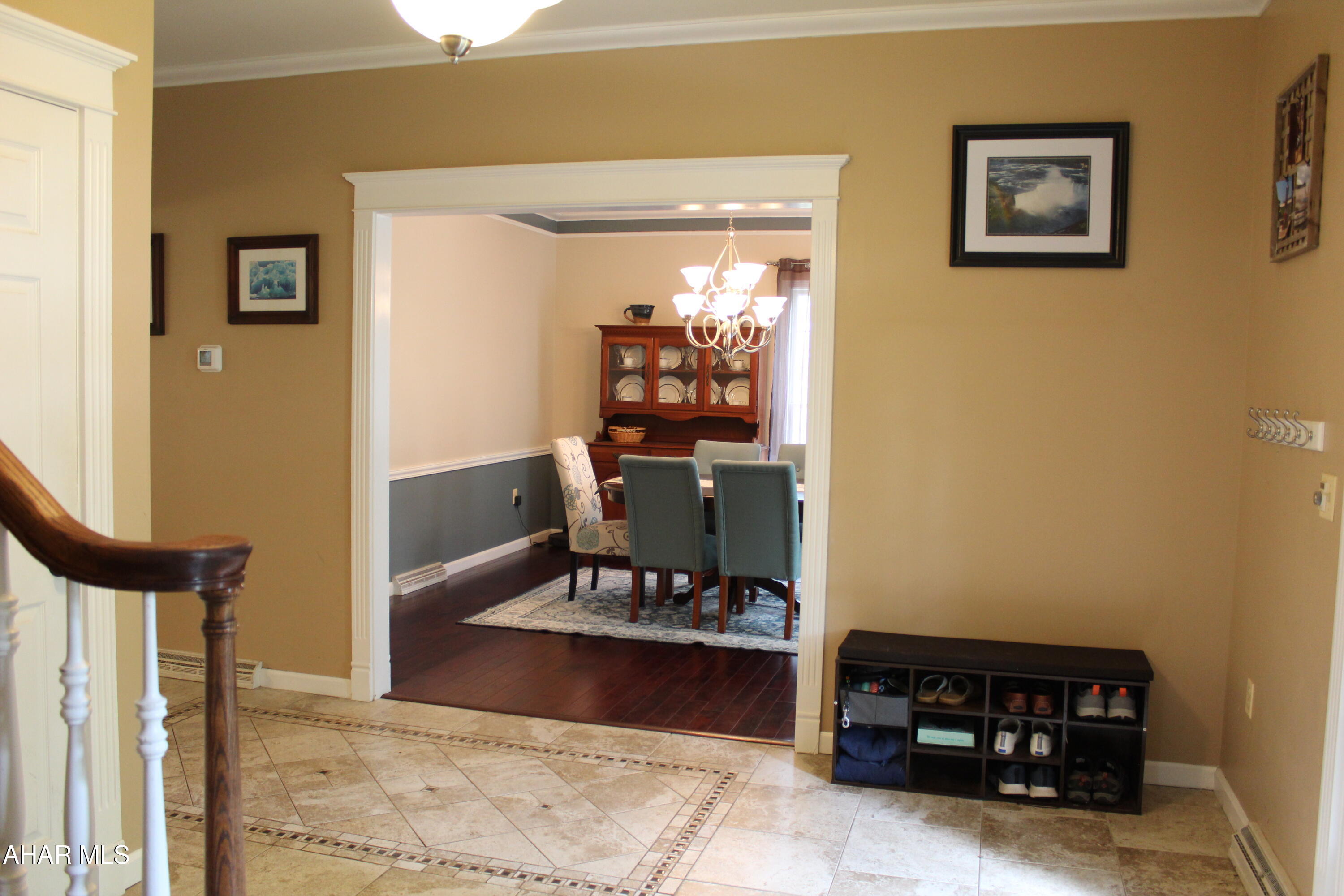 Hickory Hills - Residential