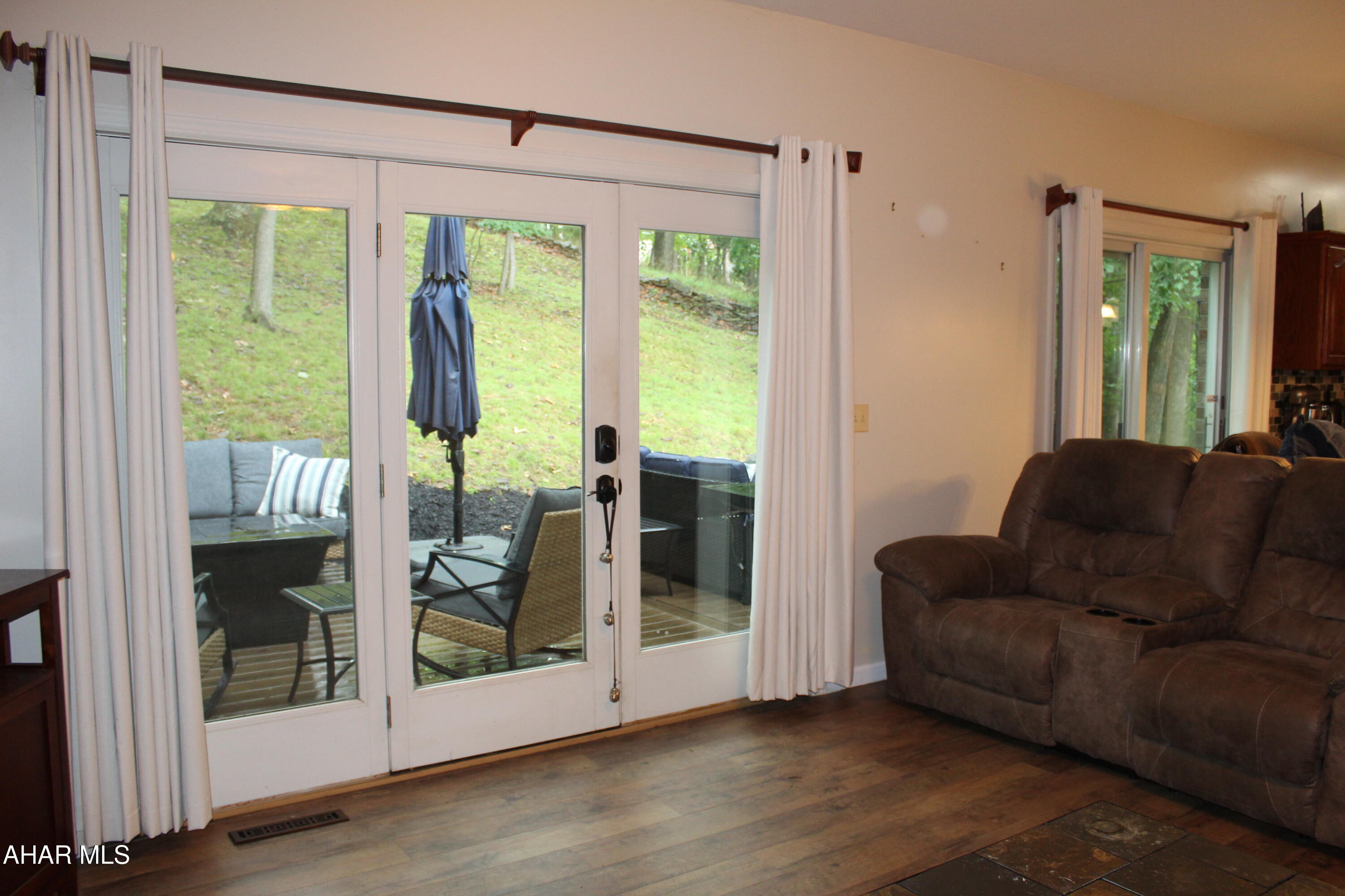 Hickory Hills - Residential