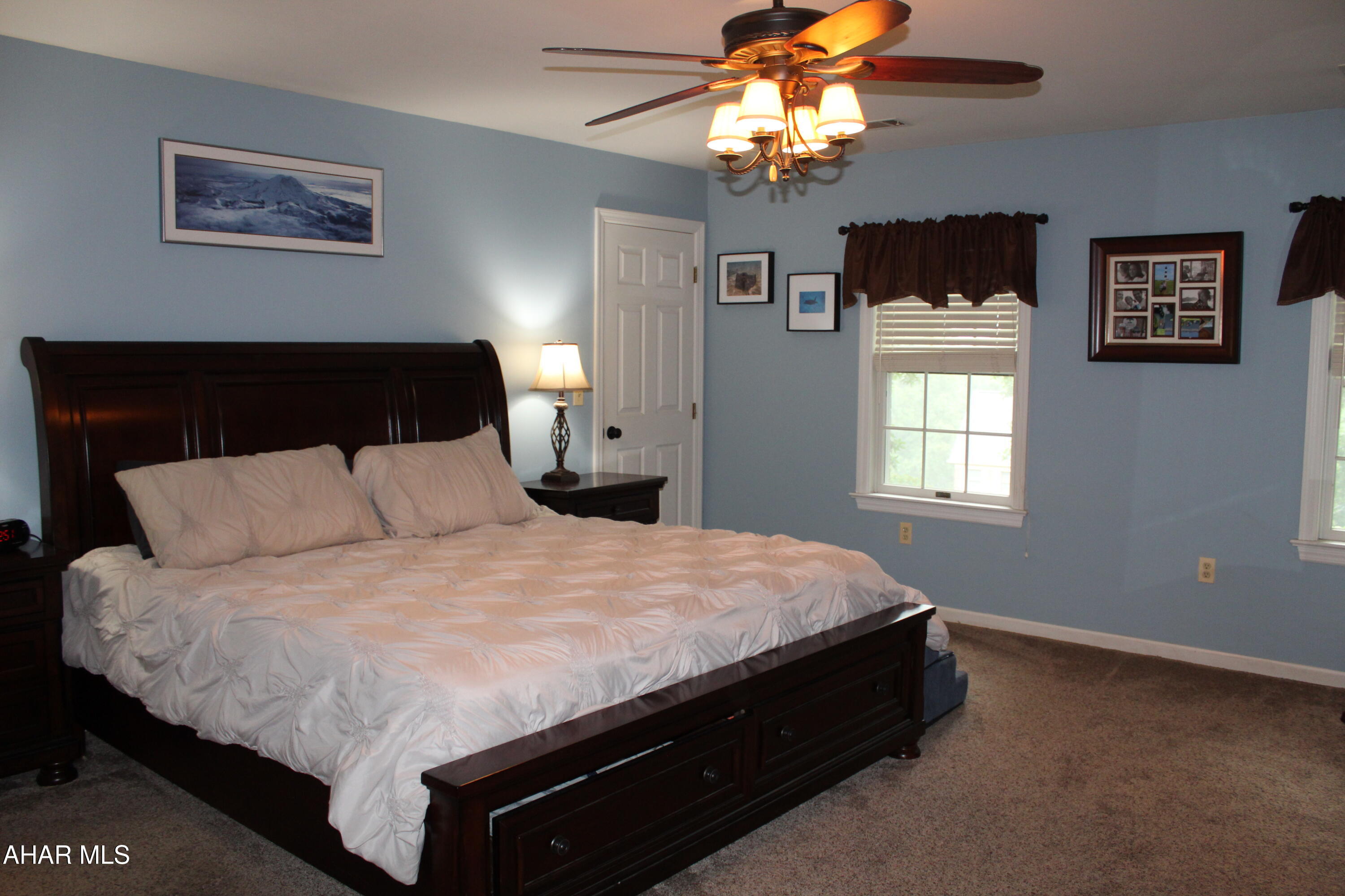 Hickory Hills - Residential