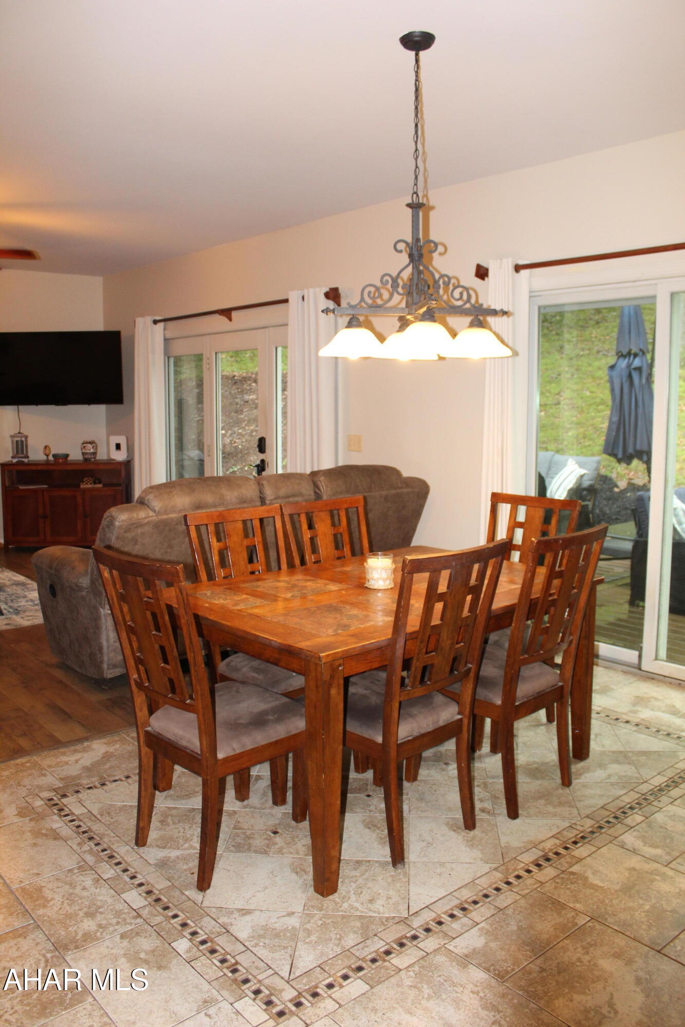 Hickory Hills - Residential