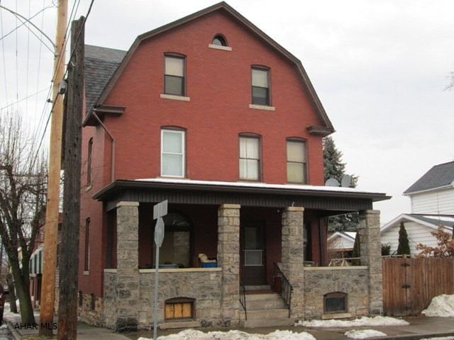 All brick six bedroom on corner lot. Currently used as a rental. Solid house, needs TLC. Sold As Is. Subject to bankruptcy approval.