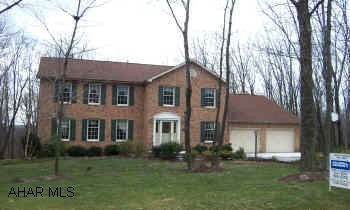 REGENCY ESTATES. PREMEIR LOCATION. STUNNING. 1ST FLOOR STUDY. FINISHED BASEMENT WITH FULL BATH & BEDROOM. TILE FLOORS. OAK TRIM & DOORS. GAS FIREPLACE IN FAMILY ROOM. WALK-IN CLOSETS. WOODED LOT. PRIVATE BACK YARD.  LOT SIZE IS 123X203X334X259. ALL TILE MASTER BATH W/JACUZZI. WALK-IN CLOSETS WITH CUSTOM SHELVING. ALL BRICK FIREPLACE WITH GAS INSERT. MANY MORE AMENITIES.