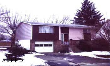 Nice Bi-Level in Garden Heights, 3-4 bedrooms, 2 baths, many extras & more.