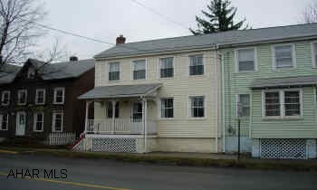 Great home for 1st  time home buyers.
