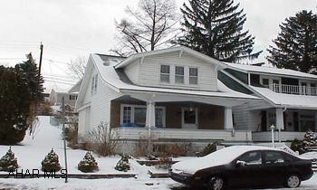 1st floor family room with stone fireplace, large 2nd floor master with a walk in closet.  Fenced yard & off street parking.  Move-in condition. 1st floor family room with stone fireplace, large 2nd floor master with a walk in closet.  Fenced yard & off street parking.  Move-in condition .  Call for apt.