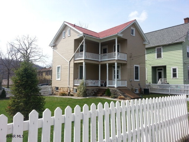 LOCATION LOCATION LOCATION!! Very well maintained 3bd 1ba home on corner lot in Hollidaysburg Boro.  Upgraded kitchen and remodeled bath! Central Air. New carpet. Large master bedroom offers private balcony. 1 car detached garage. Fence yard. Low taxes. Professional landscape. List goes on! Call for a preview!
