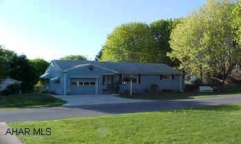 Nice Rancher in Highland Park area.  Corner lot, finished basement.  Great view.  Baker school. #J-764 Nice Rancher in Highland Park area.  Corner lot, finished basement.  Great view.  Baker school. #J-764