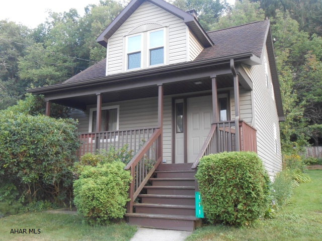 Great starter home..3 bedroom CapeCod with nice front yard,large and inviting front porch great for enjoying friends and family or enjoy your morning coffee.Additional deck and children's two story play set in back yard.3000.00 back at closing you can put towards upgrades!!
