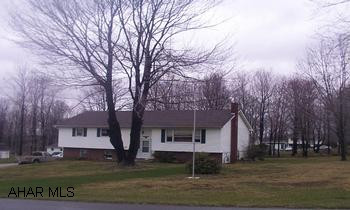 Beautiful bi-level, mint condition, 3-yr old roof, new hickory kitchen, new floor coverings, heated garage, covered deck, wooded lot.  From Rt 22 (Cresson Summit) take Coach Road to Mountain Avenue. Beautiful bi-level, mint condition, 3-yr old roof, new hickory kitchen, new floor coverings, heated garage, covered deck, wooded lot.  From Rt 22 (Cresson Summit) take Coach Road to Mountain Avenue.