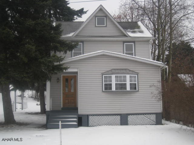 Great starter home on a large lot in Logan Township. 3 Bedroom, 1 Bath, 1st Floor Washer & Dryer included. Has a wood burner for extra heat. Very low taxes only 438/year. Call Today