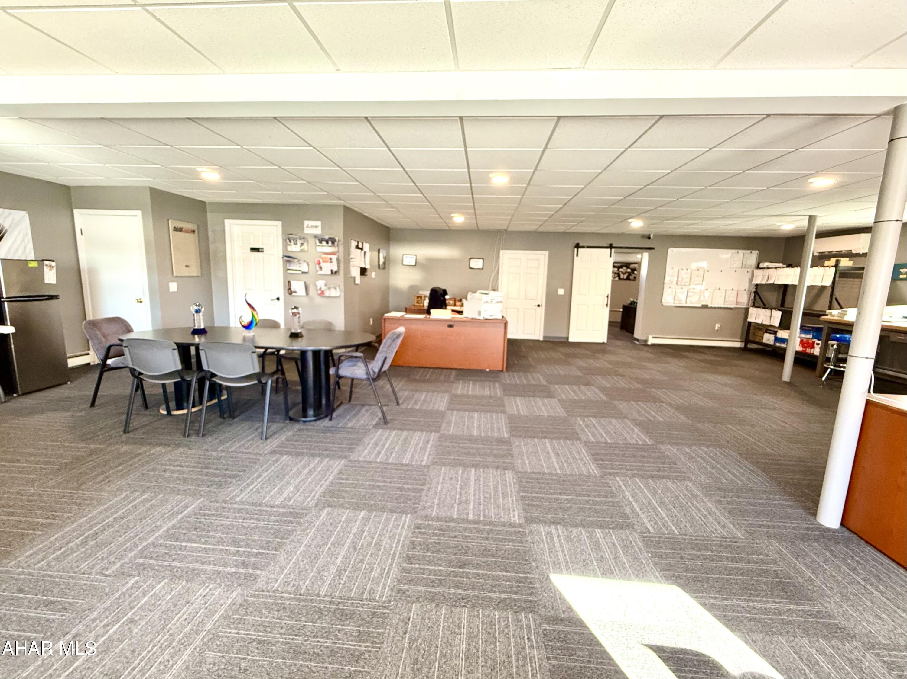 East End - Commercial Lease