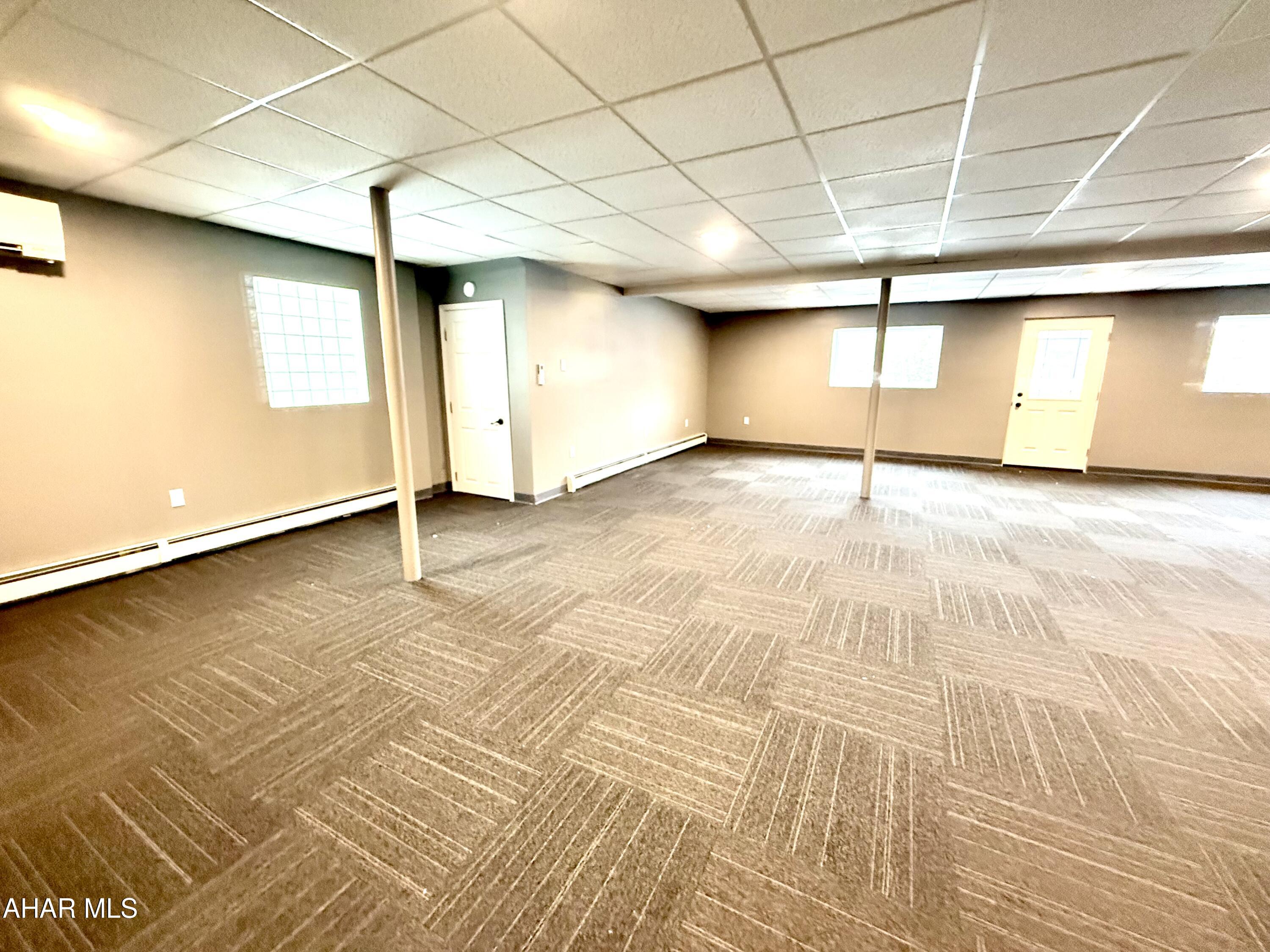 East End - Commercial Lease