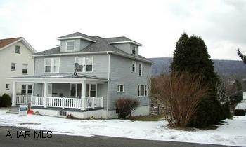 VINYL SIDED 2.5 STORY ON LARGE LEVEL LOT. ALTOONA. EAST END. THREE BEDROOM WITH EAT-IN KITCHEN AND ALL NEW CERAMIC TILE BATH. LARGE ROOMS AND NEWER EXTERIOR MAKE THIS A MUST SEE.