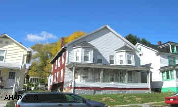 Smart Juniata double dwelling, tenants pay all utilities, close to school, good condition.