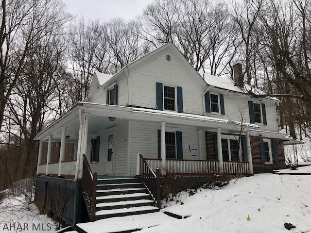 3BR 2BA Home on semi-private large lot in need of some TLC. Disclosure item:Other Description:Plumbing system did not hold positive air pressure when winterized, The Following Flood Zone Information Has Been Obtained For The Property. Flood Zone Designation X, Possible history of water and sewage infiltration (buyer to do their own due diligence), Property was built prior to 1978 and lead based paint potentially exists. Lot size and sqf are approximate from tax records, buyer to verify. This property may qualify for Seller Financing (Vendee)