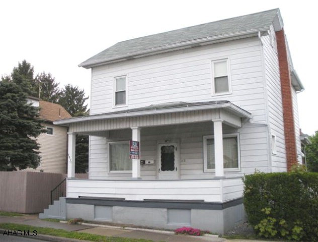 Great for the 1st time homebuyer. Convert back to a single family home or live in one unit and let the 2nd unit pay for the mortgage! Large 57.5x150 lot with off-street parking, newer roof, furnace, & C/A in the 1st unit, electric heat in the 2nd unit. Owner only pays water/sewer. Appliances included.
