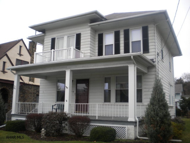 Double pane windows. 2 zone hot water heat. Double staircase.