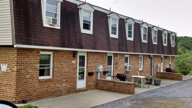 Very well maintained townhouse with some new floor coverings, sliding glass door to deck.  Spacious rooms and priced to sell! New roof 2016!!